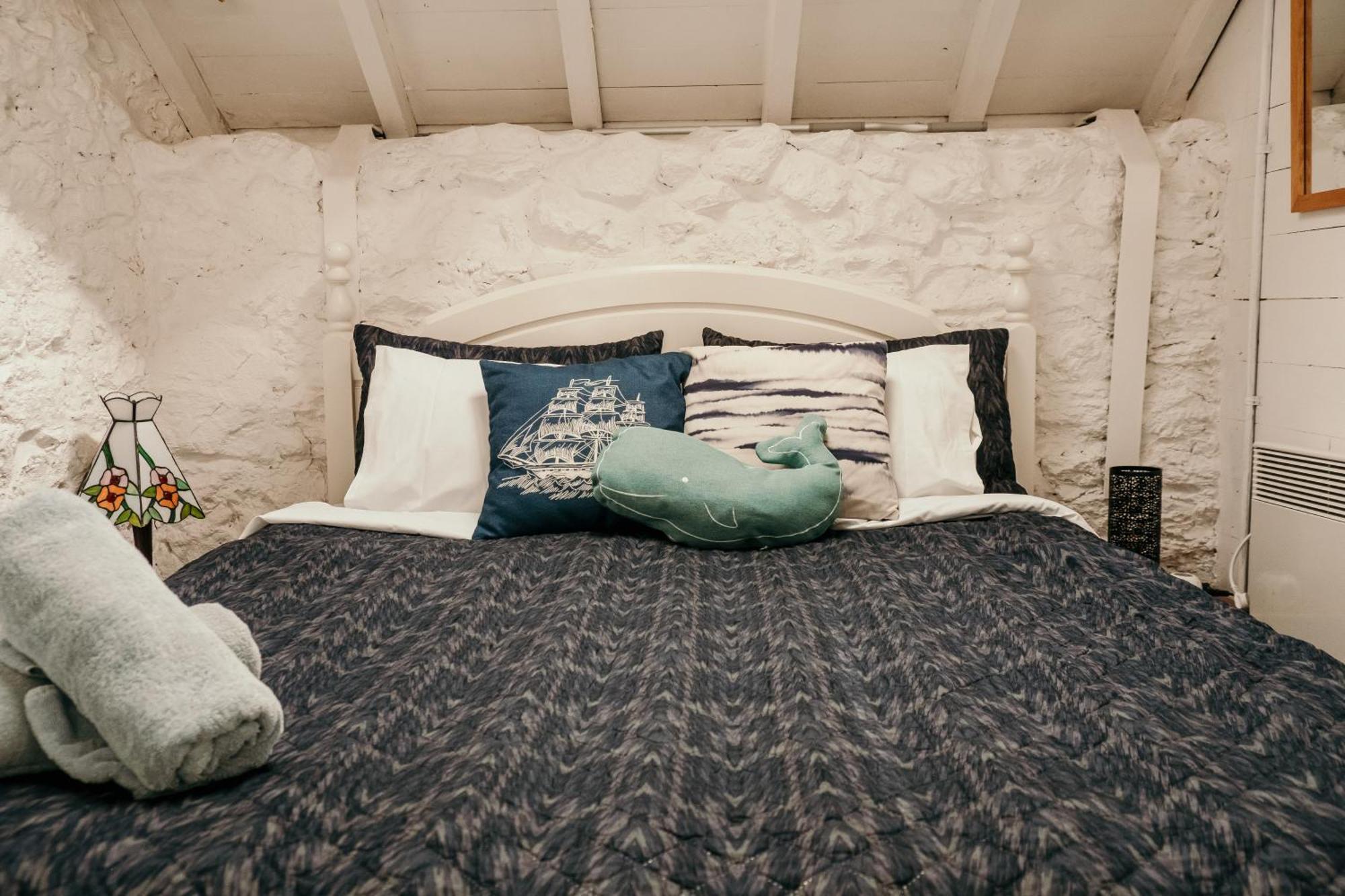 Auberge de jeunesse The Wandering Whale Port Fairy Extérieur photo